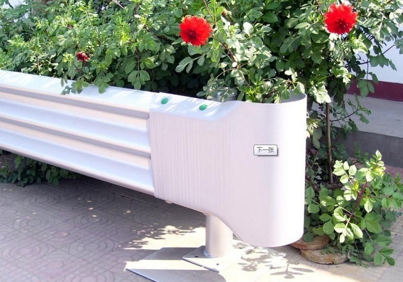 三波護欄板用單端頭